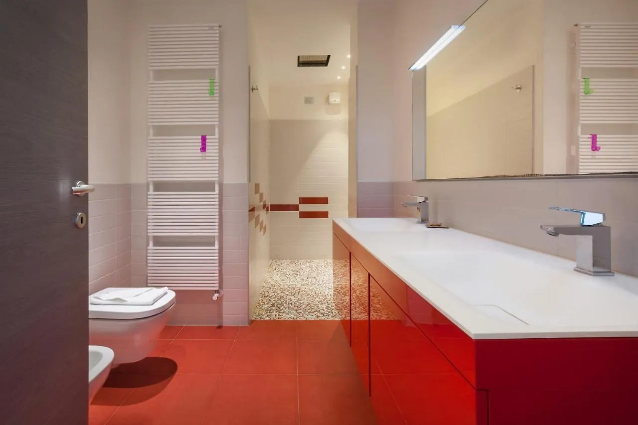 Villa Gemmma With Pool Torri Del Benaco Italie